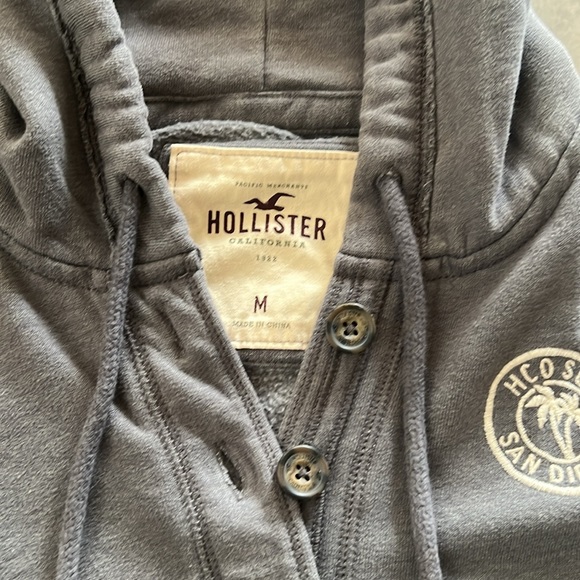 Hollister Women’s Hoodie - Picture 3 of 4